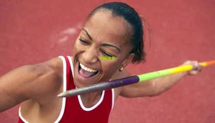 德利赫特、马兹拉维现身卡灵顿训练基地 曼联引援静待官宣