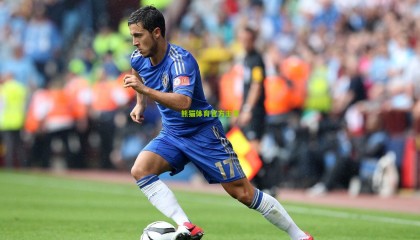 双红会奇兵！齐尔克泽替补登场引爆梦剧场，曼联球迷高呼新星之名