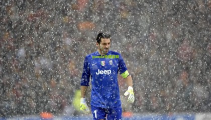 从夏窗大结局到赛场四连败 利物浦的红色引擎为何突然熄火？