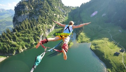 全明星首发阵容震撼出炉 易建联林书豪分获南北区票王